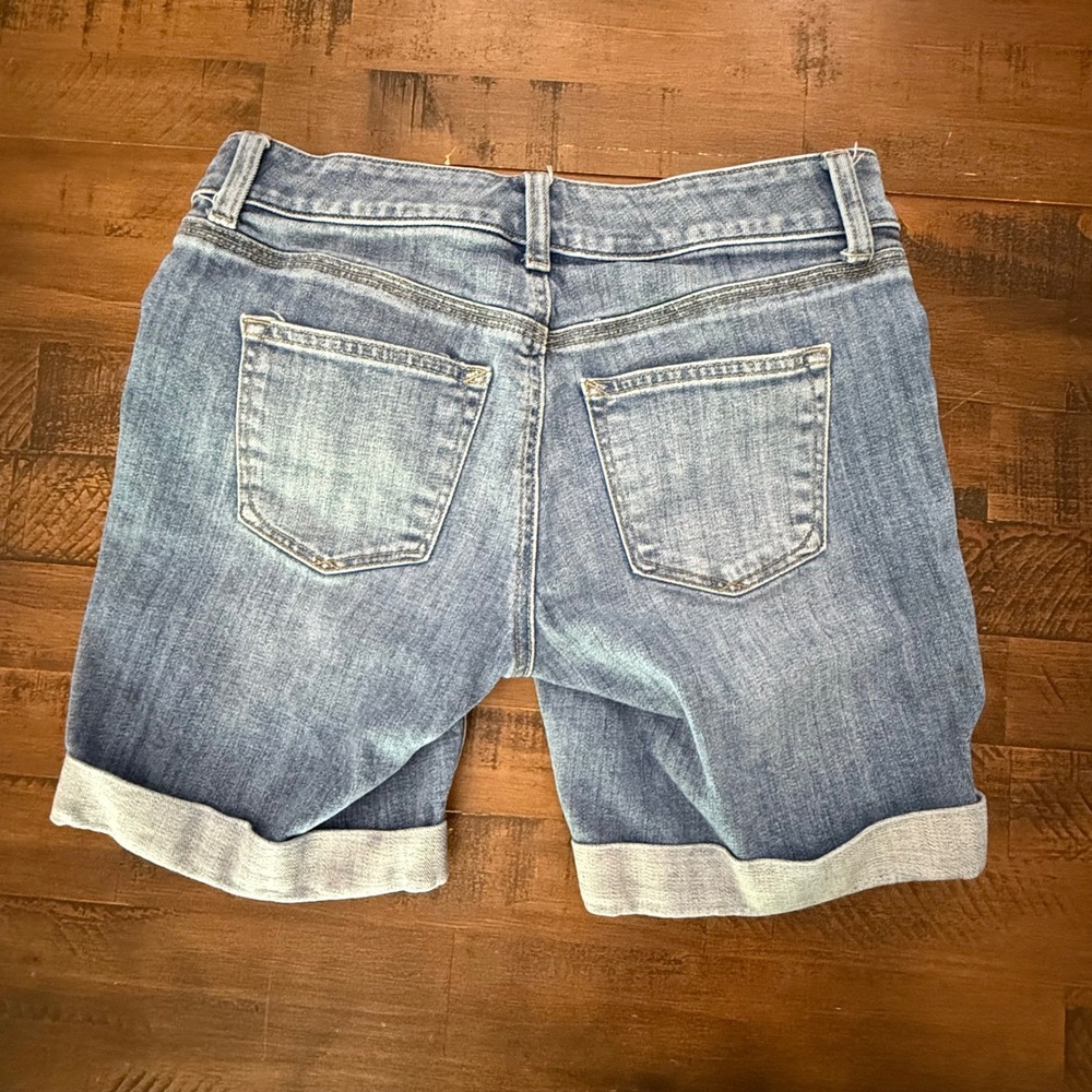 Talbots‎ Denim Boyfriend Shorts Cuffed Hem Flawless Five-Pocket Petites 2 - Picture 2 of 5